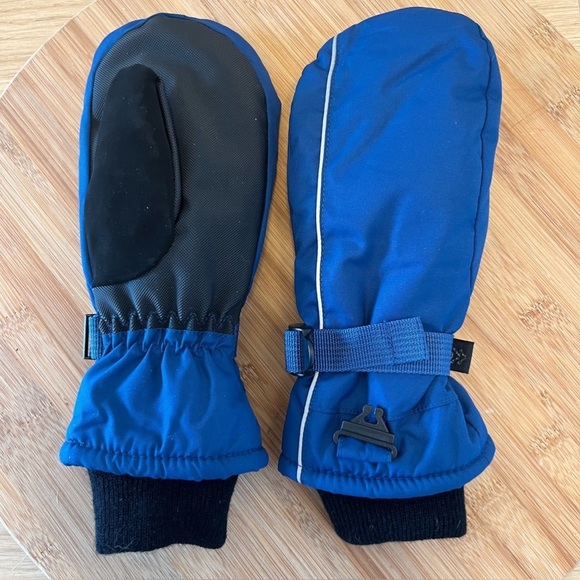 Two (2x) pairs Ski Gloves All in Motion 2 pairs- 1x pink, 1x blue, kids sz 8-14 - Picture 3 of 8